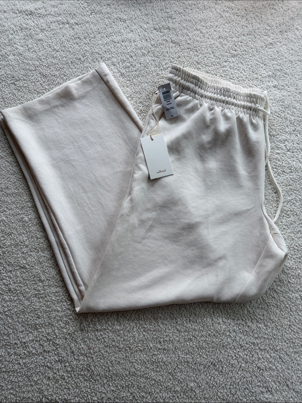 Aritzia Wilfred Thesis Pants Crepette Light Birch - L, NWT